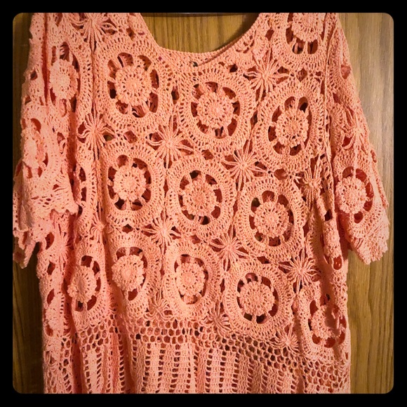 Vibrant peach sweater that screams spring! - Picture 1 of 3